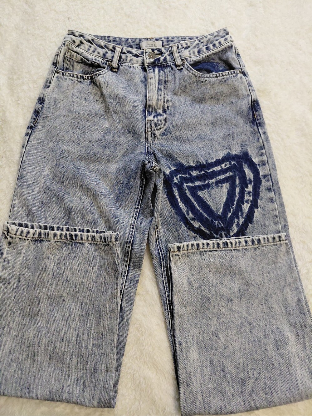 Forever 21 Premium 90s Fit Acid Wash Wide Leg Jeans Size 26